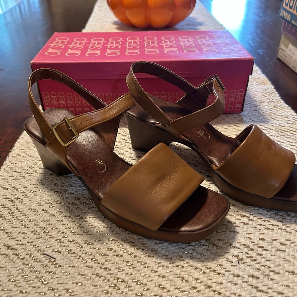 Vintage Brown Sandals